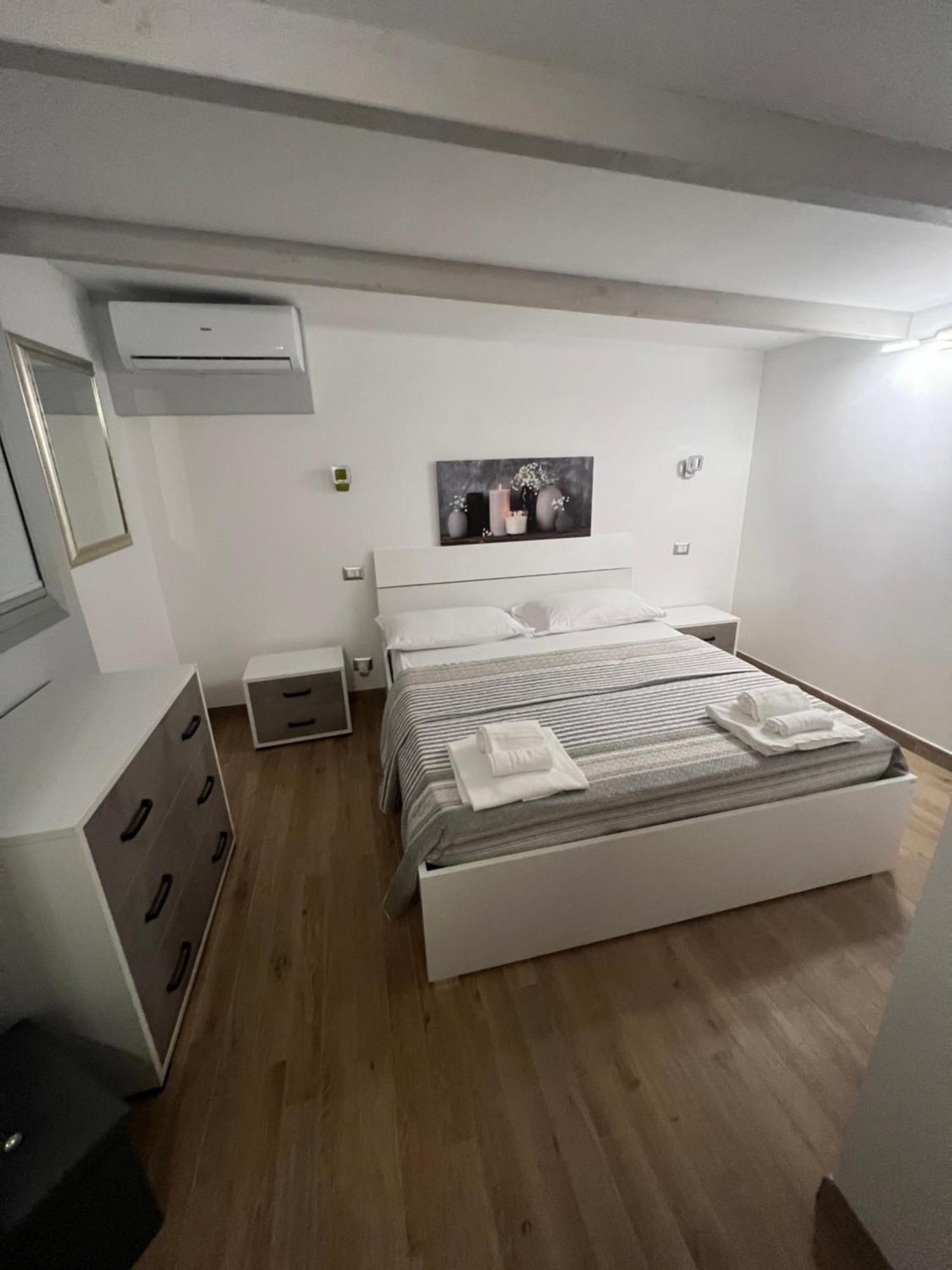 Villa Paonessa Lido Di Fondi Room photo