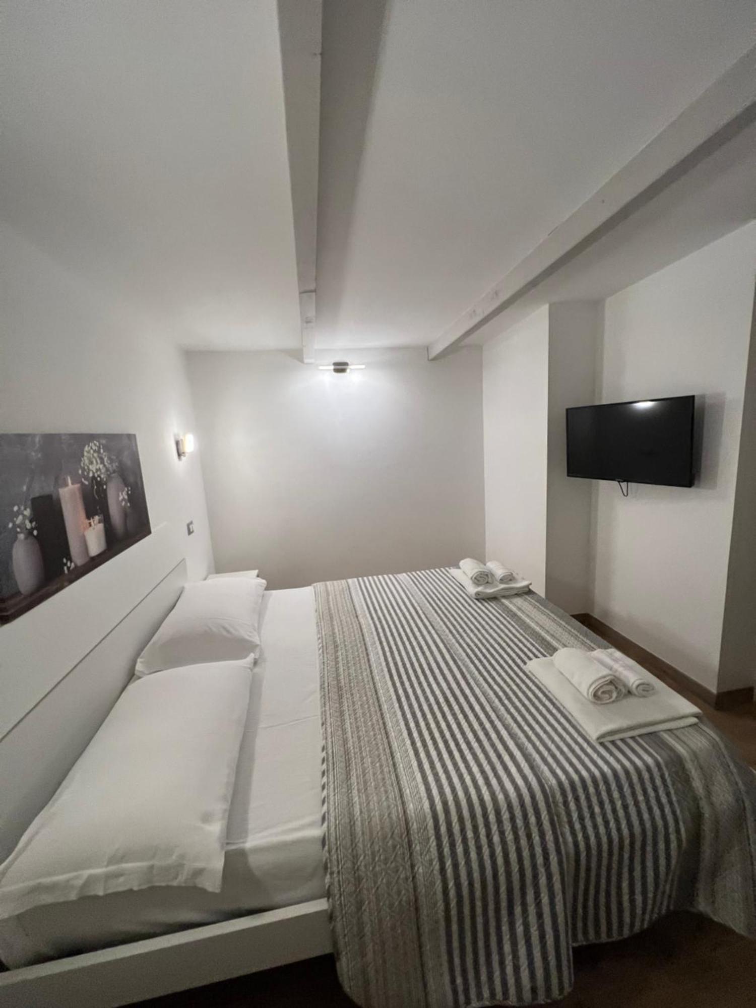 Villa Paonessa Lido Di Fondi Room photo